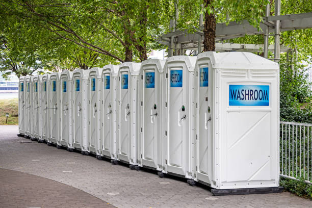 Best Porta potty rental near me  in Centerville, OH
